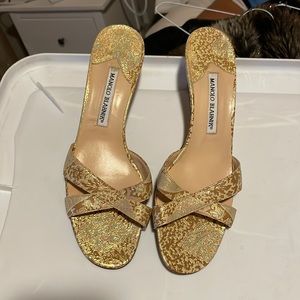 Lightly used manolo kitten heels